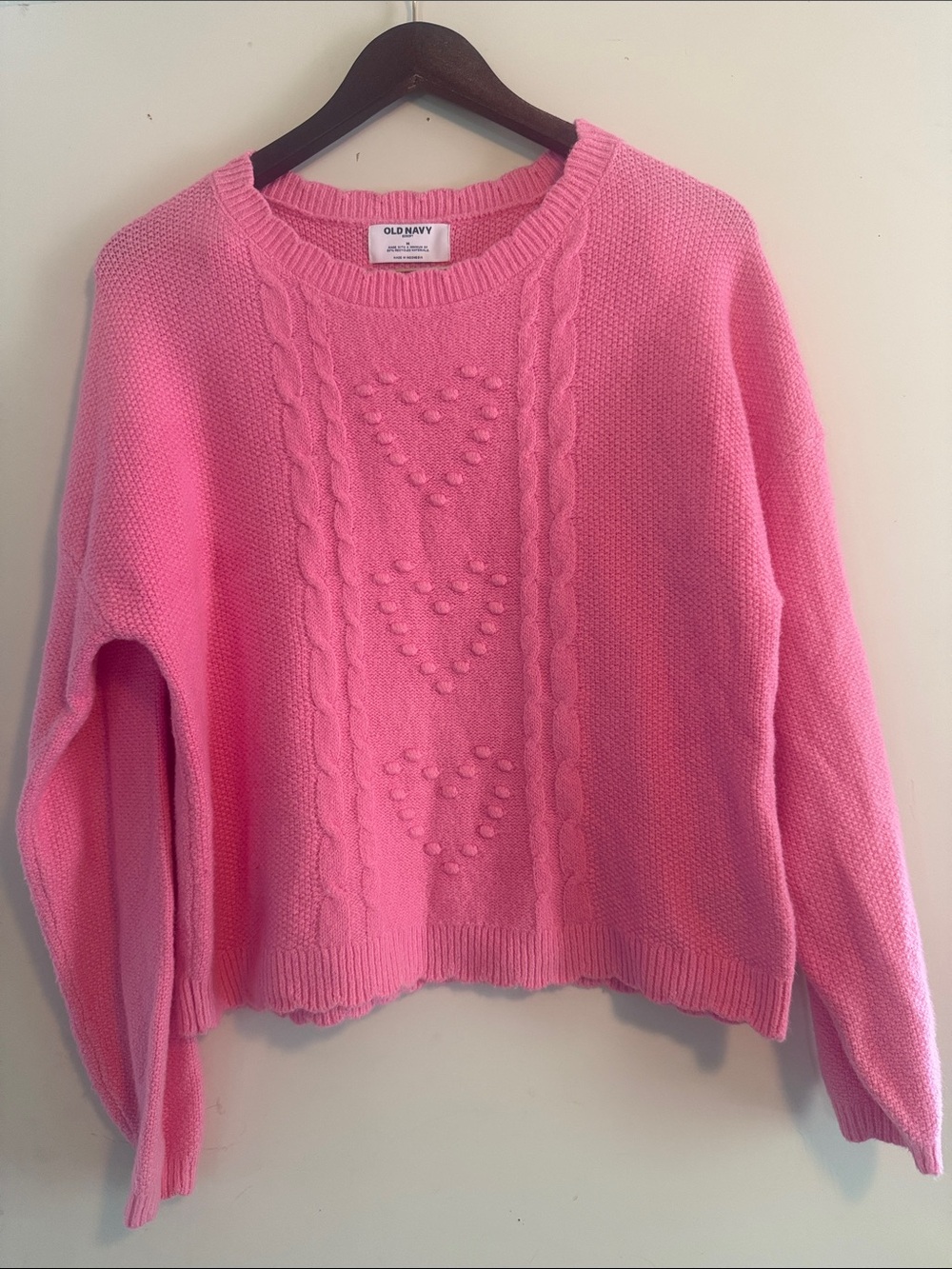 Old Navy Bright Pink So Soft Heart-Detail Boucle Crewneck Sweater Sz Medium EUC